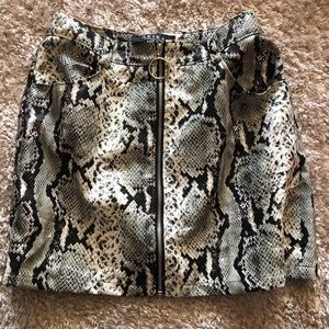 AKIRA Snakeskin Print Pleather Mini Skirt Size S